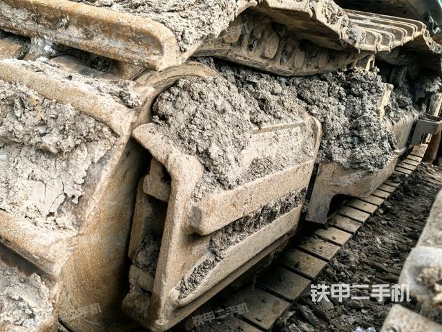 左侧履带整体 （行走机构）