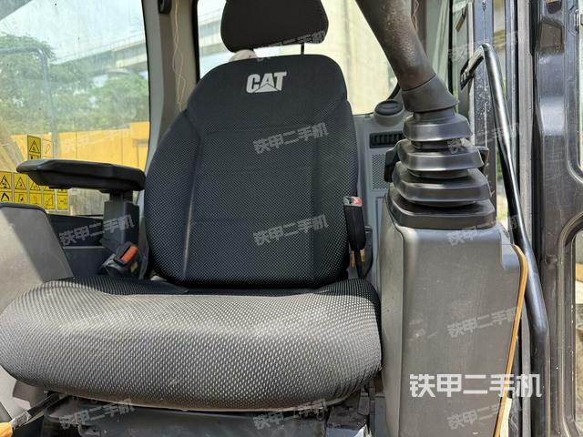 駕駛室整體（整機(jī)外觀）