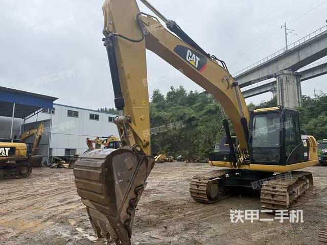 卡特彼勒320D2液压挖掘机