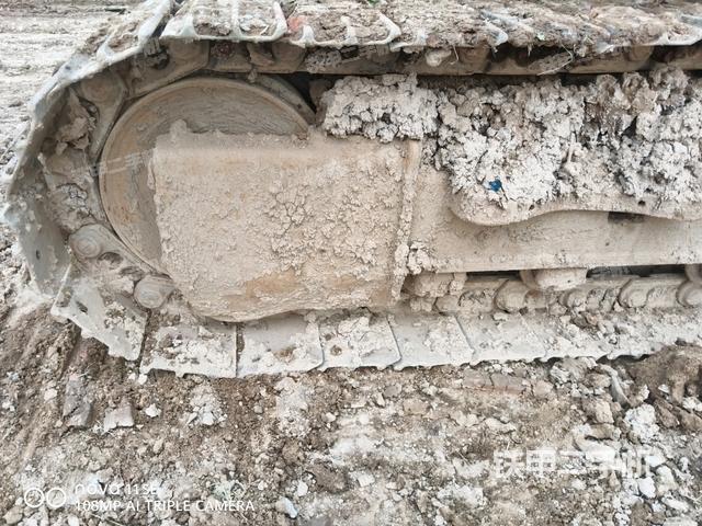 左侧行走马达盖板（行走机构）