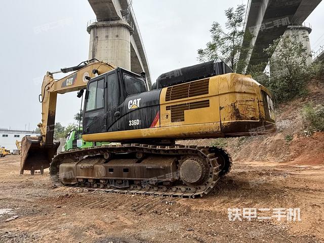 整機右后45°（整機外觀）