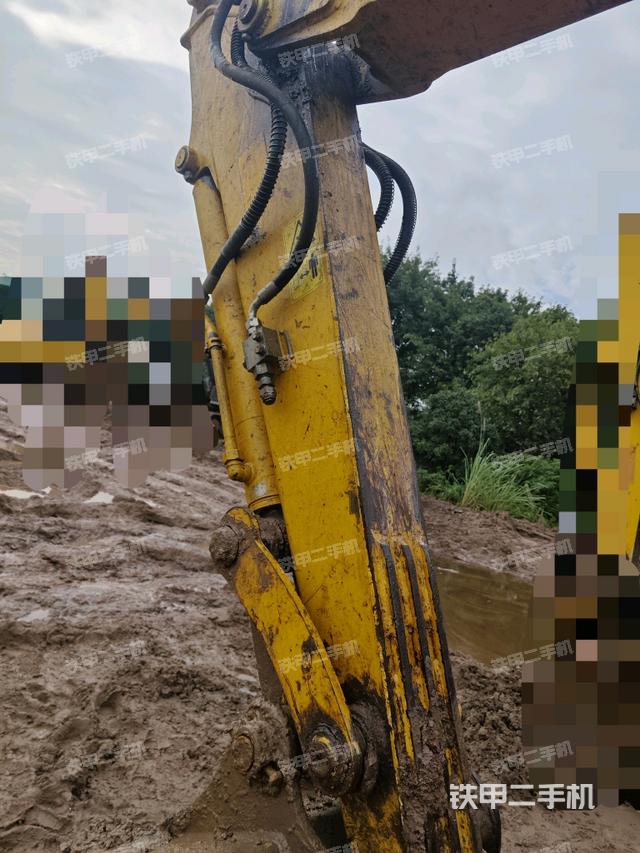 小臂整体左后（工作和回转装置）