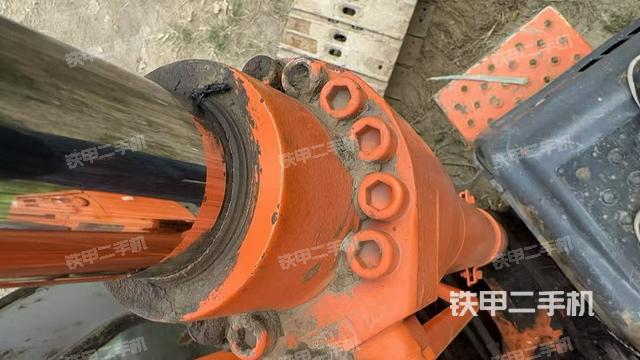 单侧履带整体（整机外观）