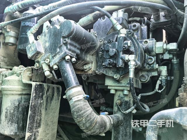 液压泵室（大件舱室）