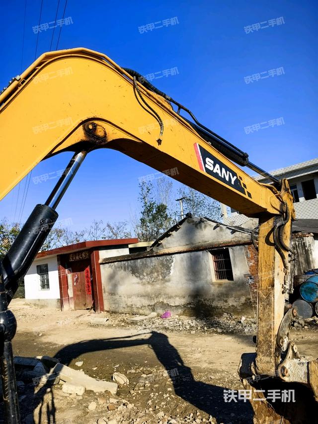 大臂整体 右侧（工作和回转装置）