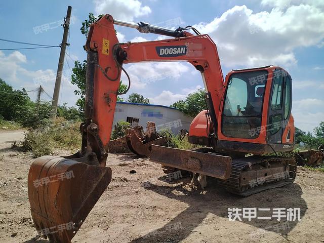 斗山DX75-9C PLUS挖掘機