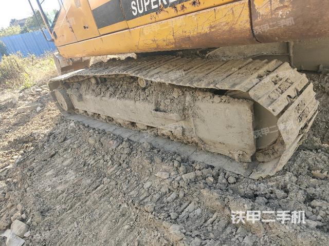 左側(cè)履帶整體?（行走機(jī)構(gòu)）