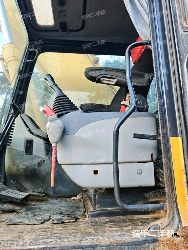 显示屏 （驾驶室部分）