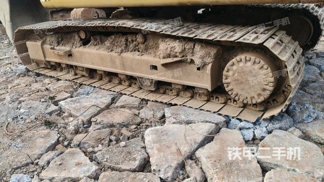 單側(cè)履帶整體（整機(jī)外觀）