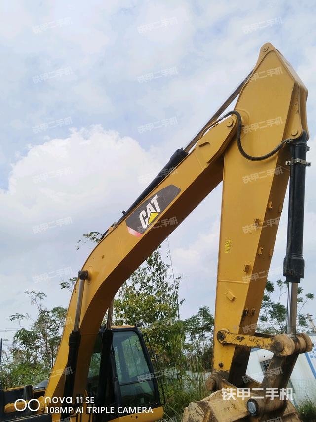 大臂整体 右侧（工作和回转装置）