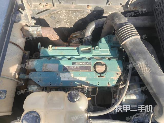 發(fā)動(dòng)機(jī)整體俯視（整機(jī)外觀）