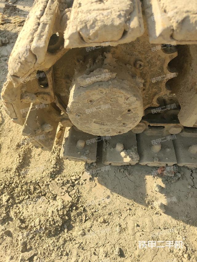 右驅(qū)動輪（行走機構）