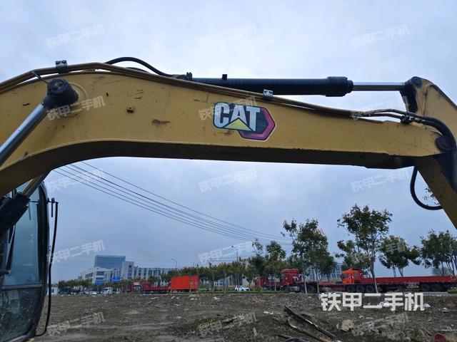 大臂整体 右侧（工作和回转装置）