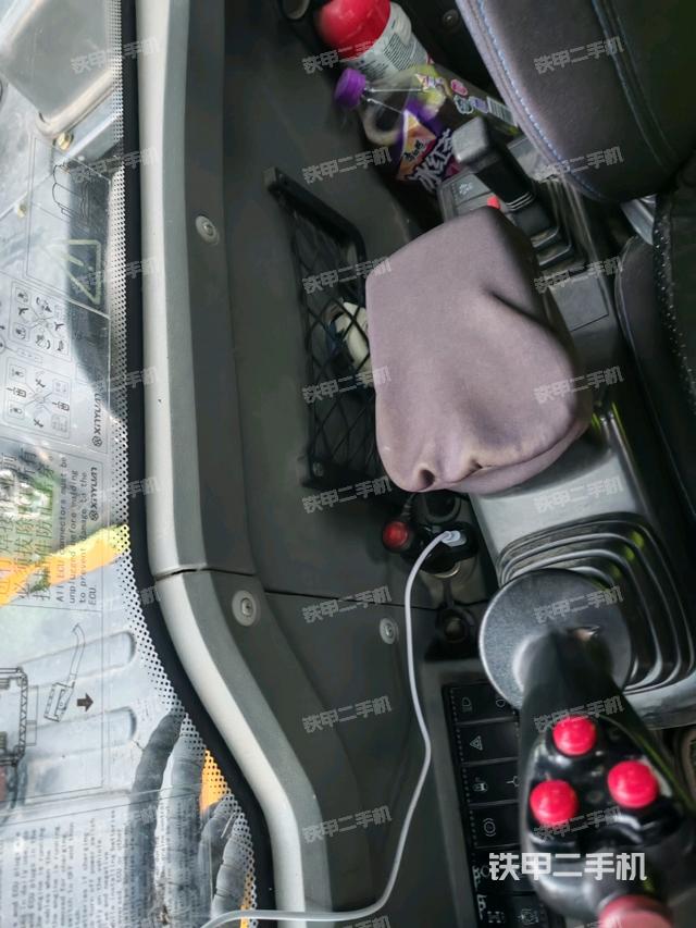 顶棚整体（驾驶室部分）