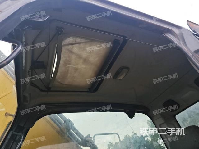 顶棚整体（驾驶室部分）