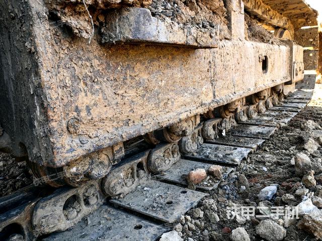 右侧履带整体 （行走机构）