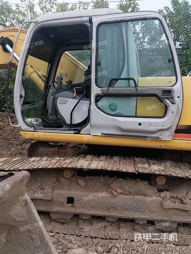 駕駛室整體（整機(jī)外觀）