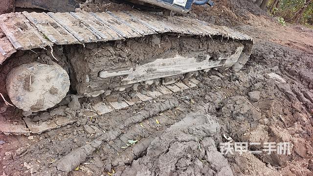 駕駛室整體（整機外觀）