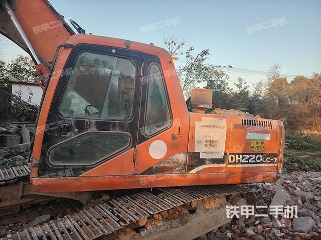 整機(jī)右后45°（整機(jī)外觀(guān)）