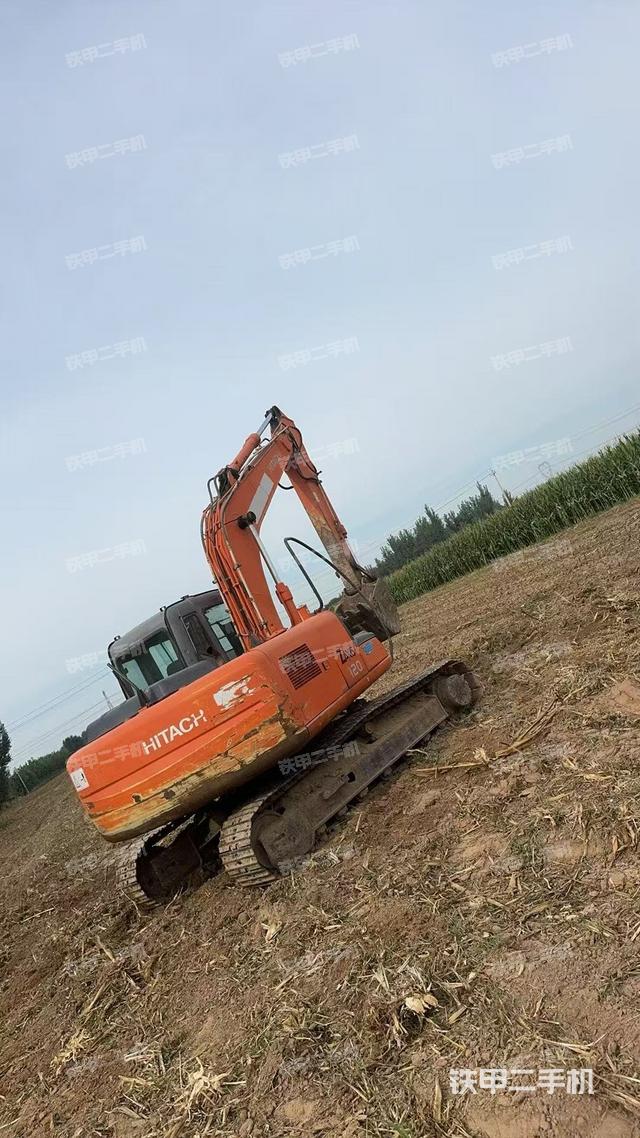 驾驶室顶部（整机外观）