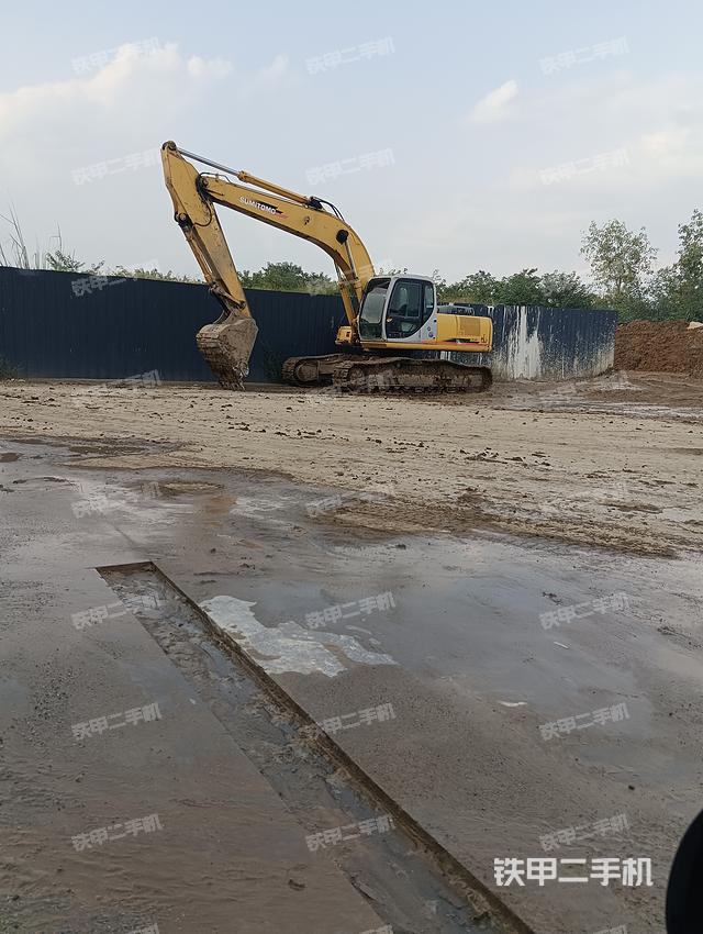 住友SH240-3挖掘機(jī)