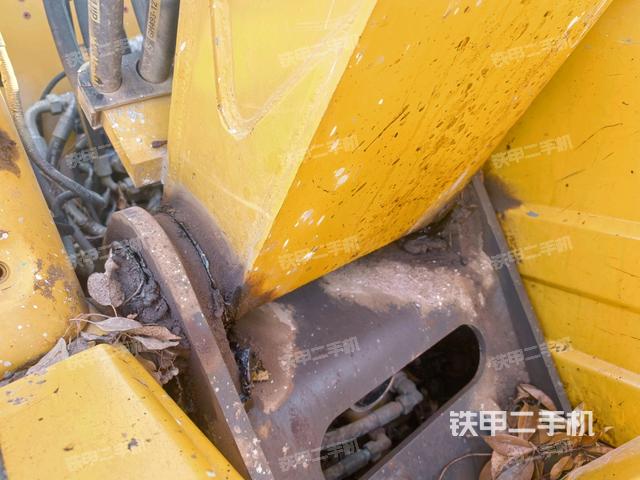 大臂根部 斜（工作和回转装置）