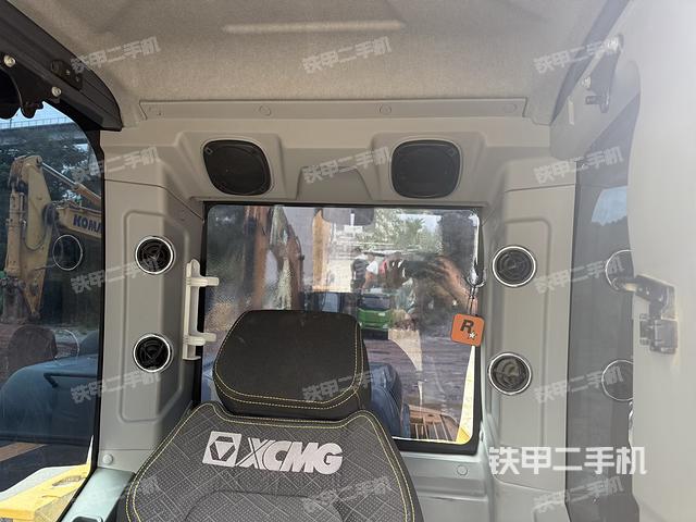 駕駛室頂部（整機(jī)外觀）