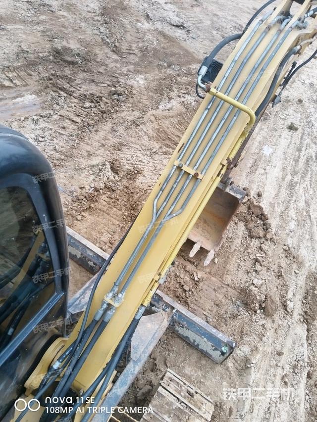 转盘和下车架正前（工作和回转装置）