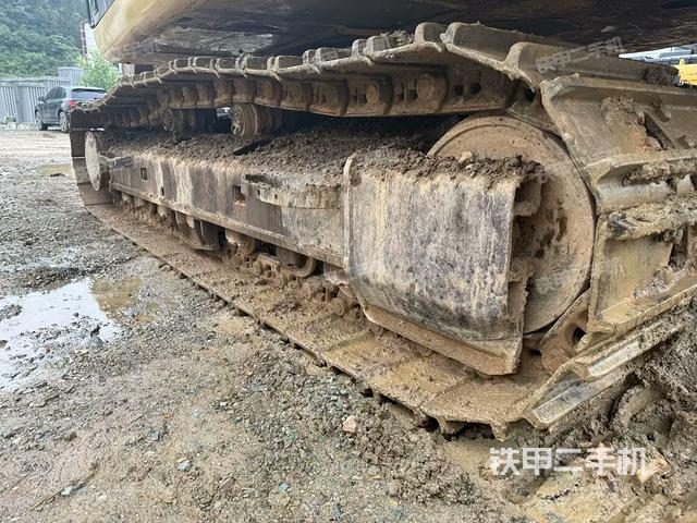 单侧履带整体（整机外观）