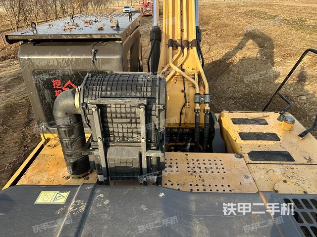 駕駛室頂部（整機(jī)外觀）