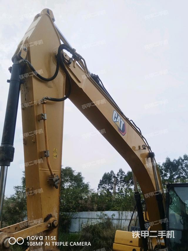 大臂整体 右侧（工作和回转装置）