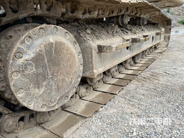 單側(cè)履帶整體（整機(jī)外觀）