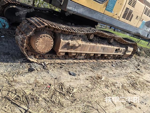 左驅(qū)動(dòng)輪（行走機(jī)構(gòu)）