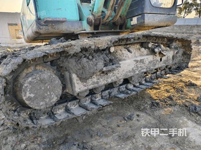 左侧履带整体 （行走机构）