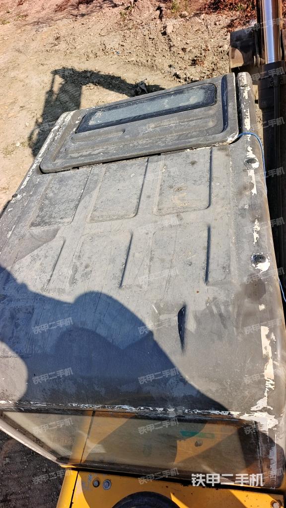 駕駛室頂部俯視（上車部件）