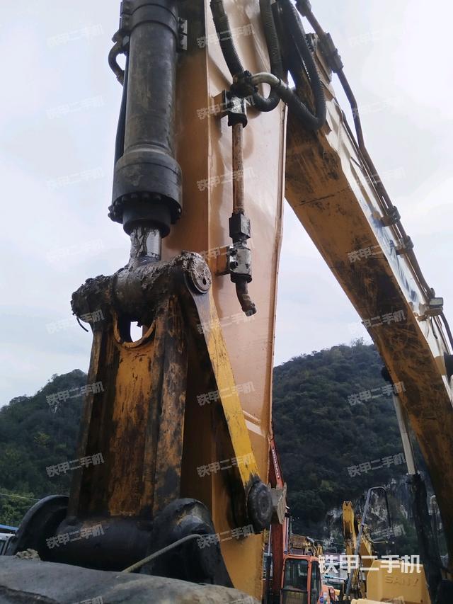 小臂整體左后（工作和回轉(zhuǎn)裝置）