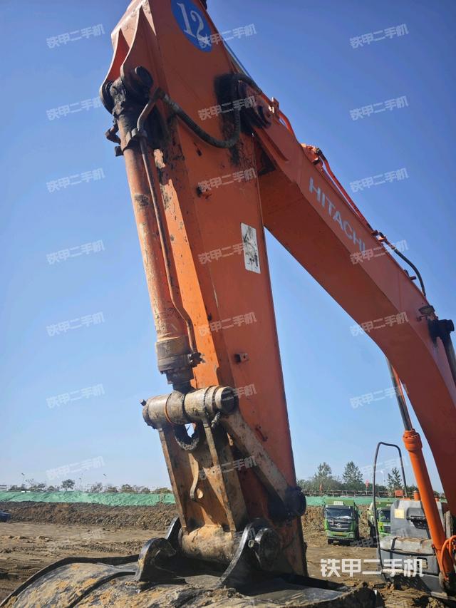 大臂根部 斜视（工作和回转装置）