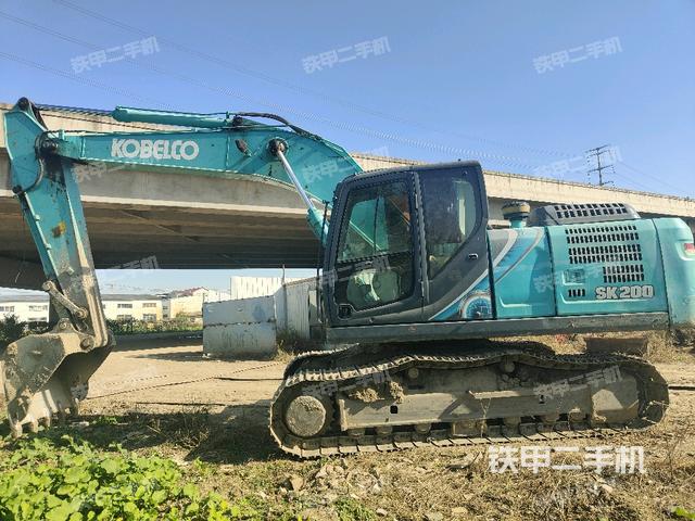 神鋼SK200-10挖掘機