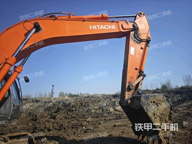 小臂整体左后（工作和回转装置）