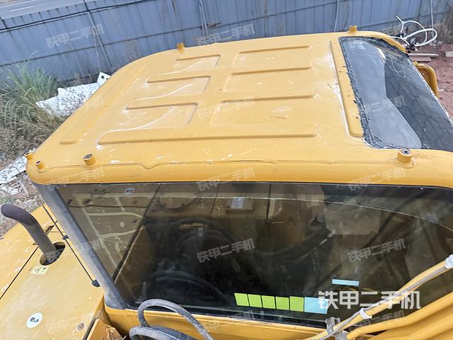 駕駛室頂部（整機(jī)外觀）