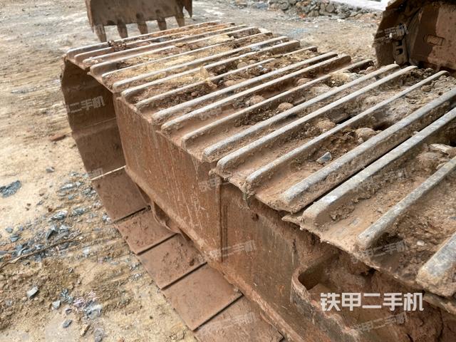 左側(cè)履帶整體?（行走機(jī)構(gòu)）