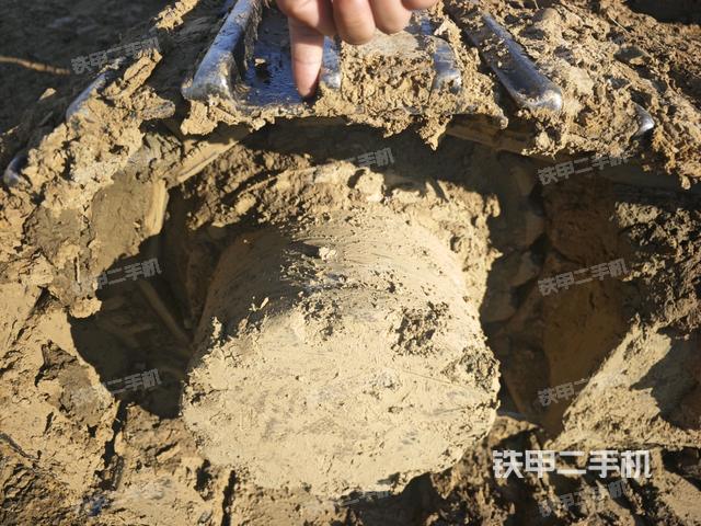 單側(cè)履帶整體（整機(jī)外觀）