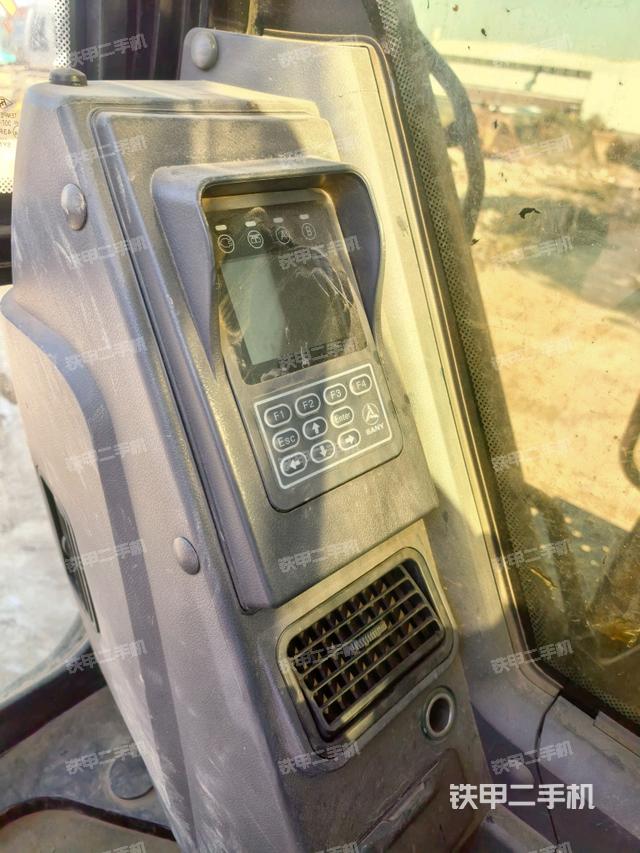 顯示屏?（駕駛室部分）