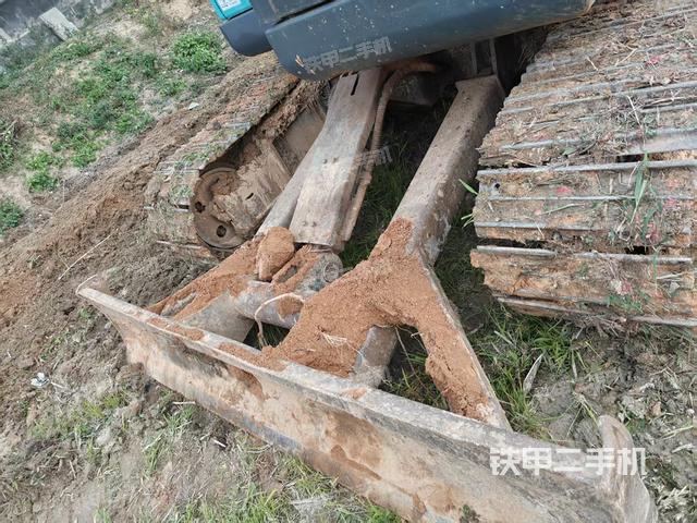 大臂整体 右侧（工作和回转装置）