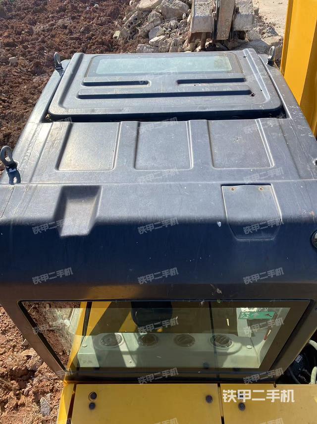 駕駛室頂部（整機(jī)外觀）