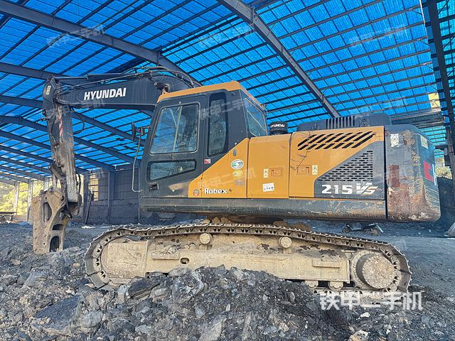 現(xiàn)代R215VSN挖掘機