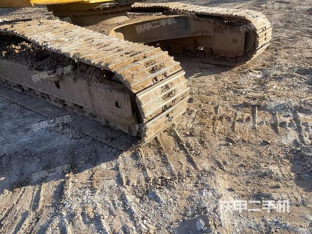 单侧履带整体（整机外观）