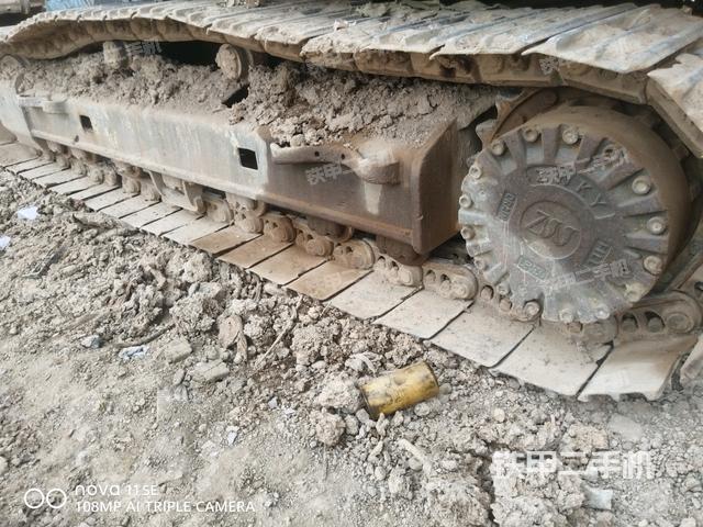 單側履帶整體（整機外觀）