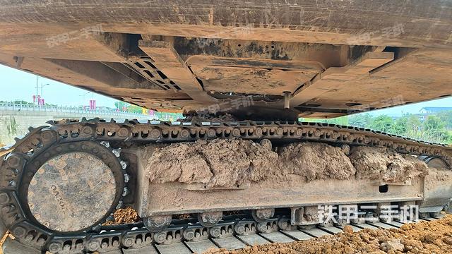 驾驶室整体（整机外观）