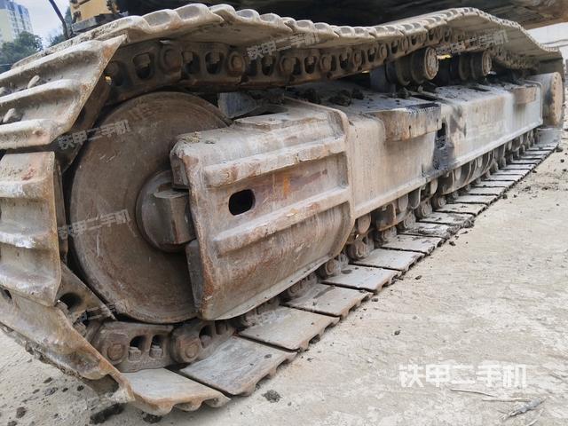 右側(cè)履帶整體（行走機(jī)構(gòu)）